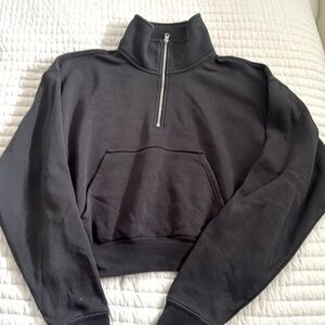 HM cropped quarter zip